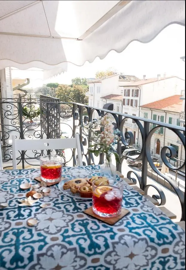 60Mt Dal Mare Apartment Viareggio 0*,